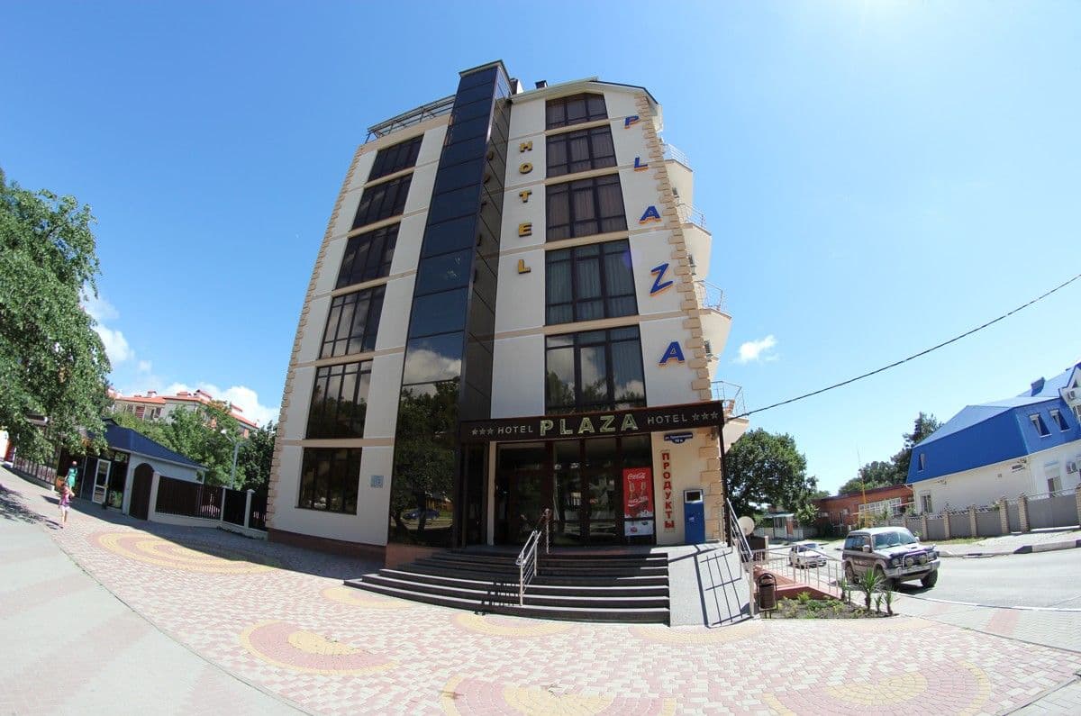 Плаза (Геленджик)
