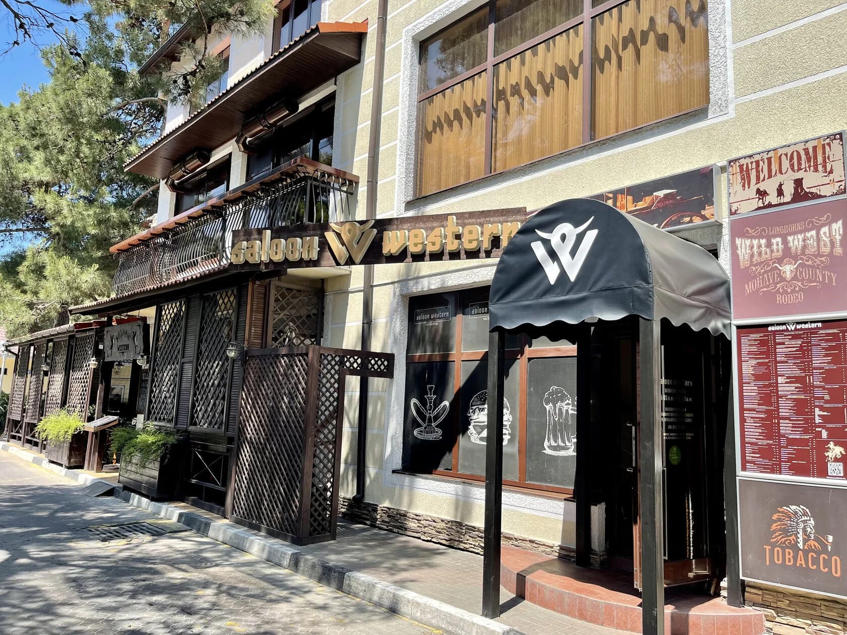 Saloon Western