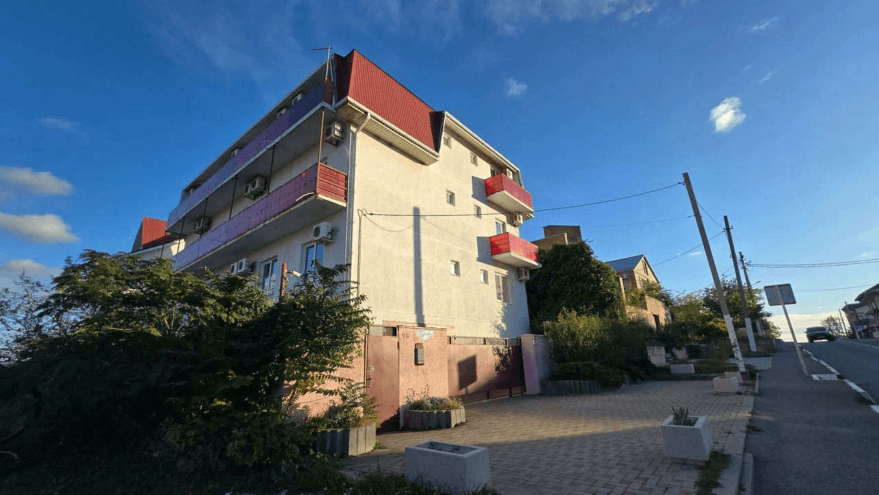 Яблоко (Геленджик)