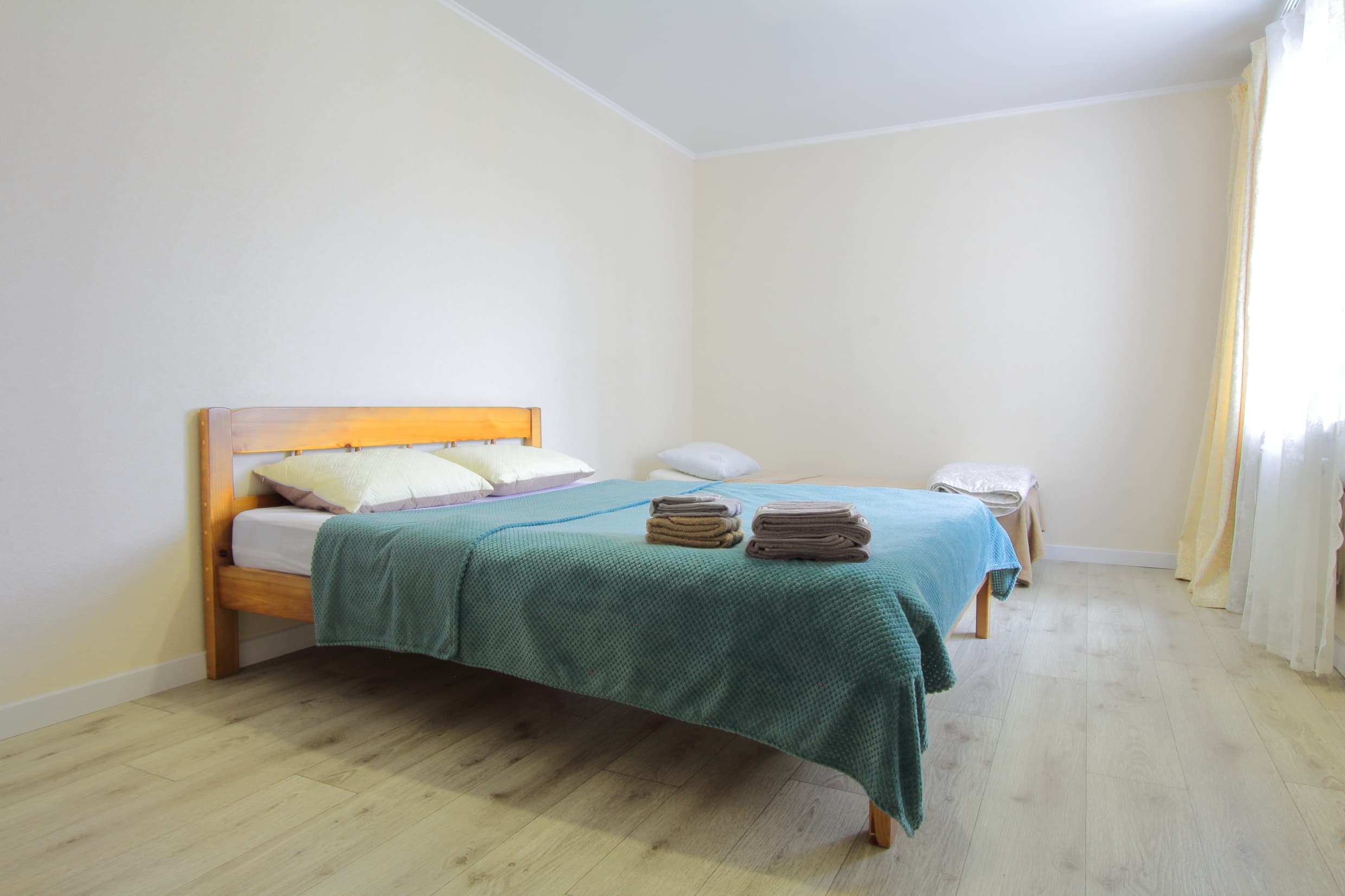 Проспект Альберта Камалеева, 32