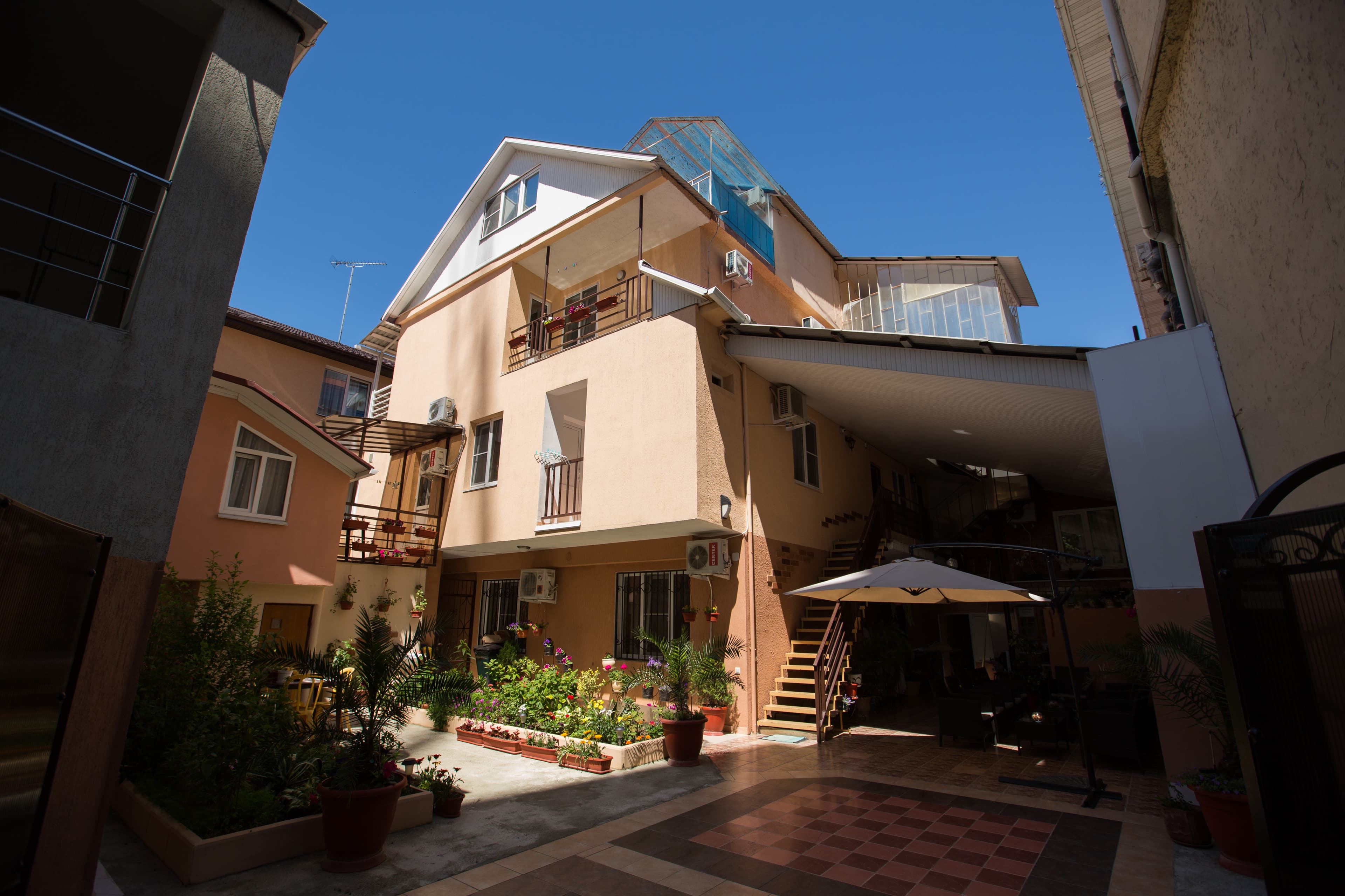 Guest House ST