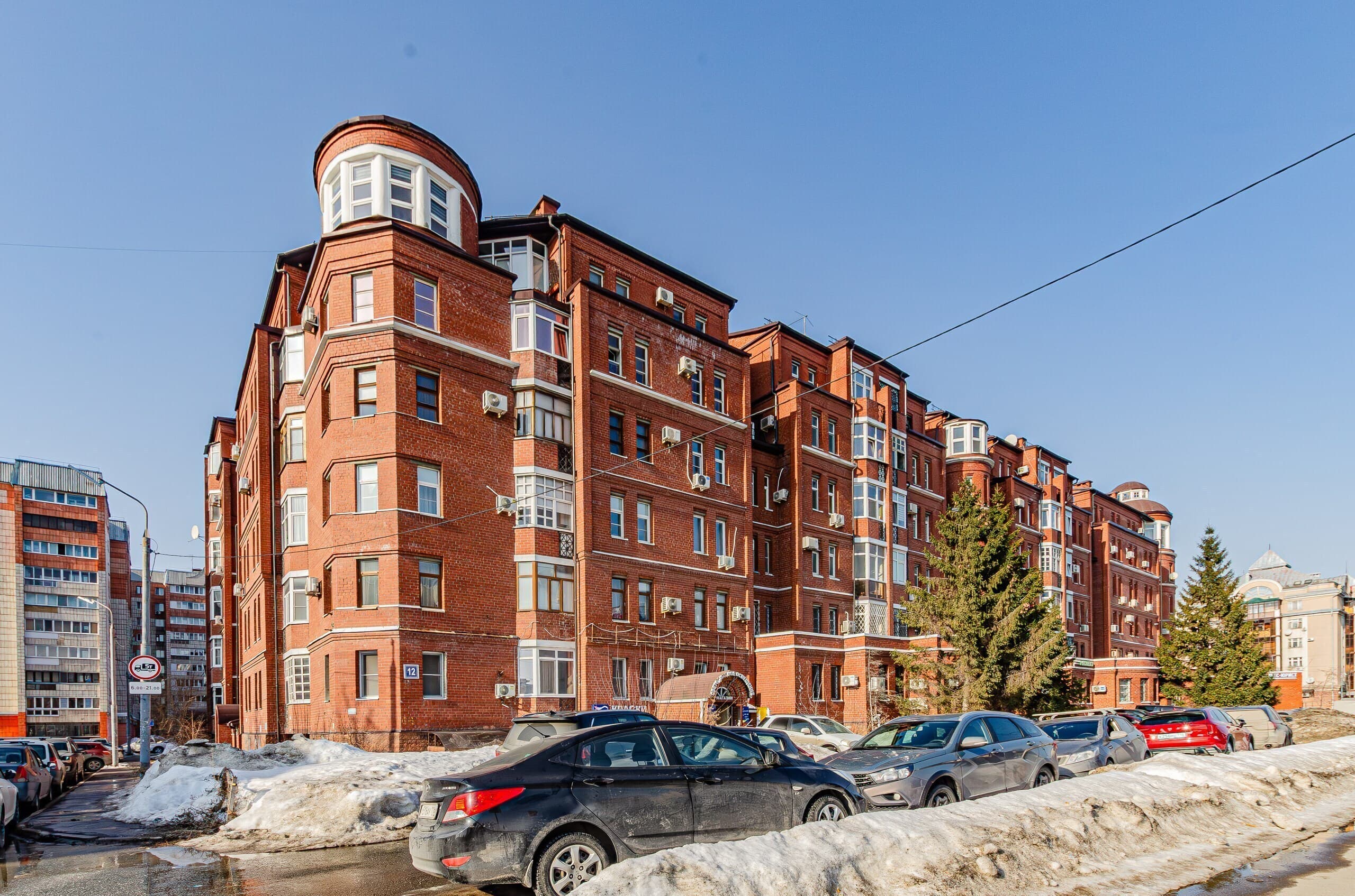 VIZIT Назарбаева, 12В