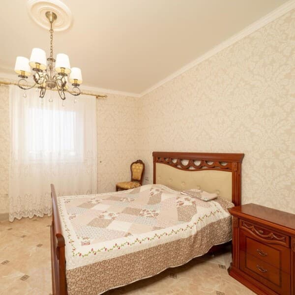 Апартаменты MoreRooms на Демократической 43