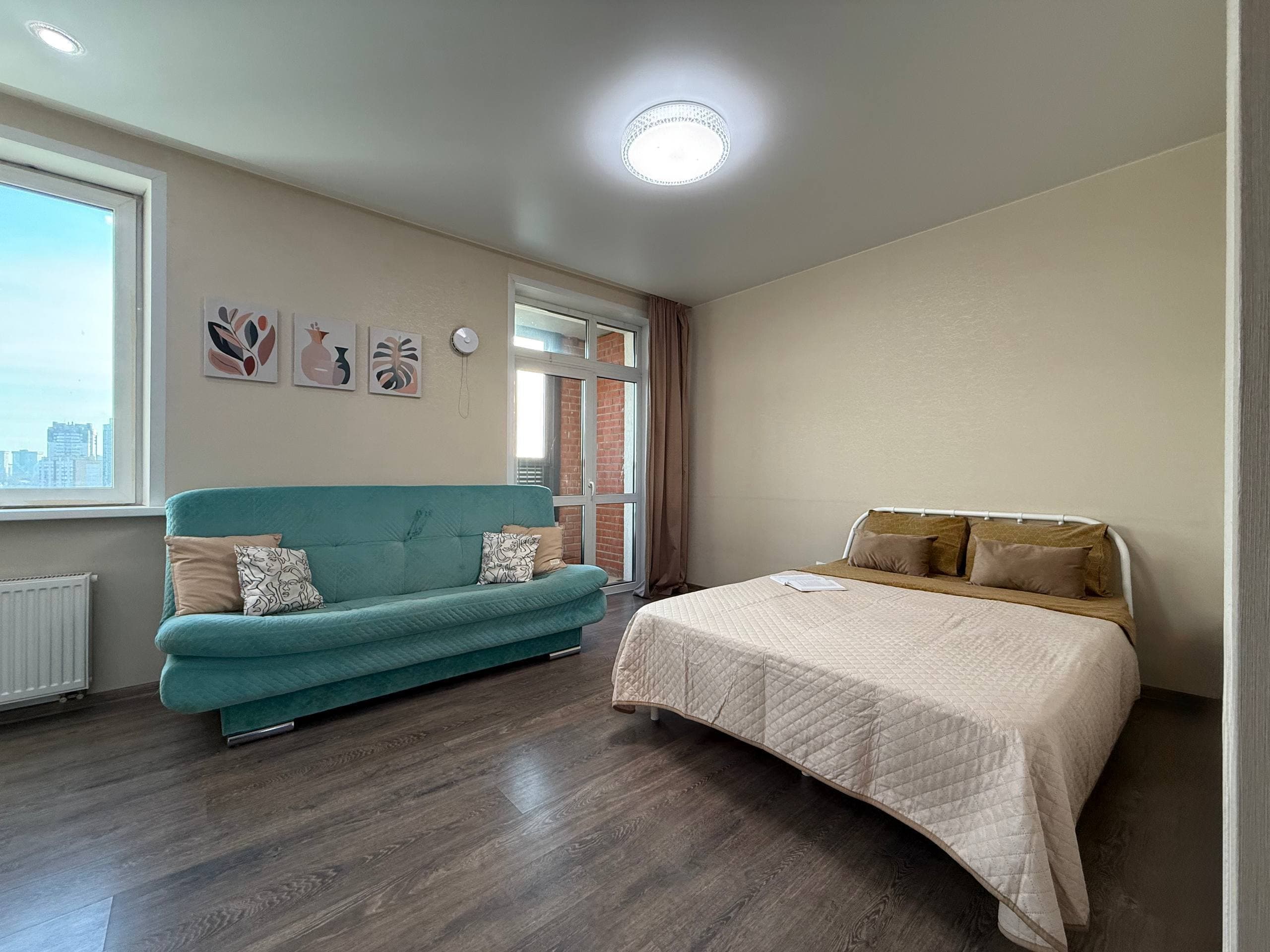 HOME HOTEL улица Кошурникова, 22