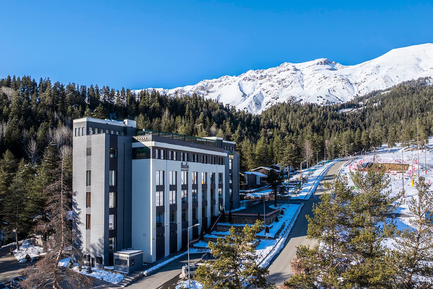 Mairi Park Hotel